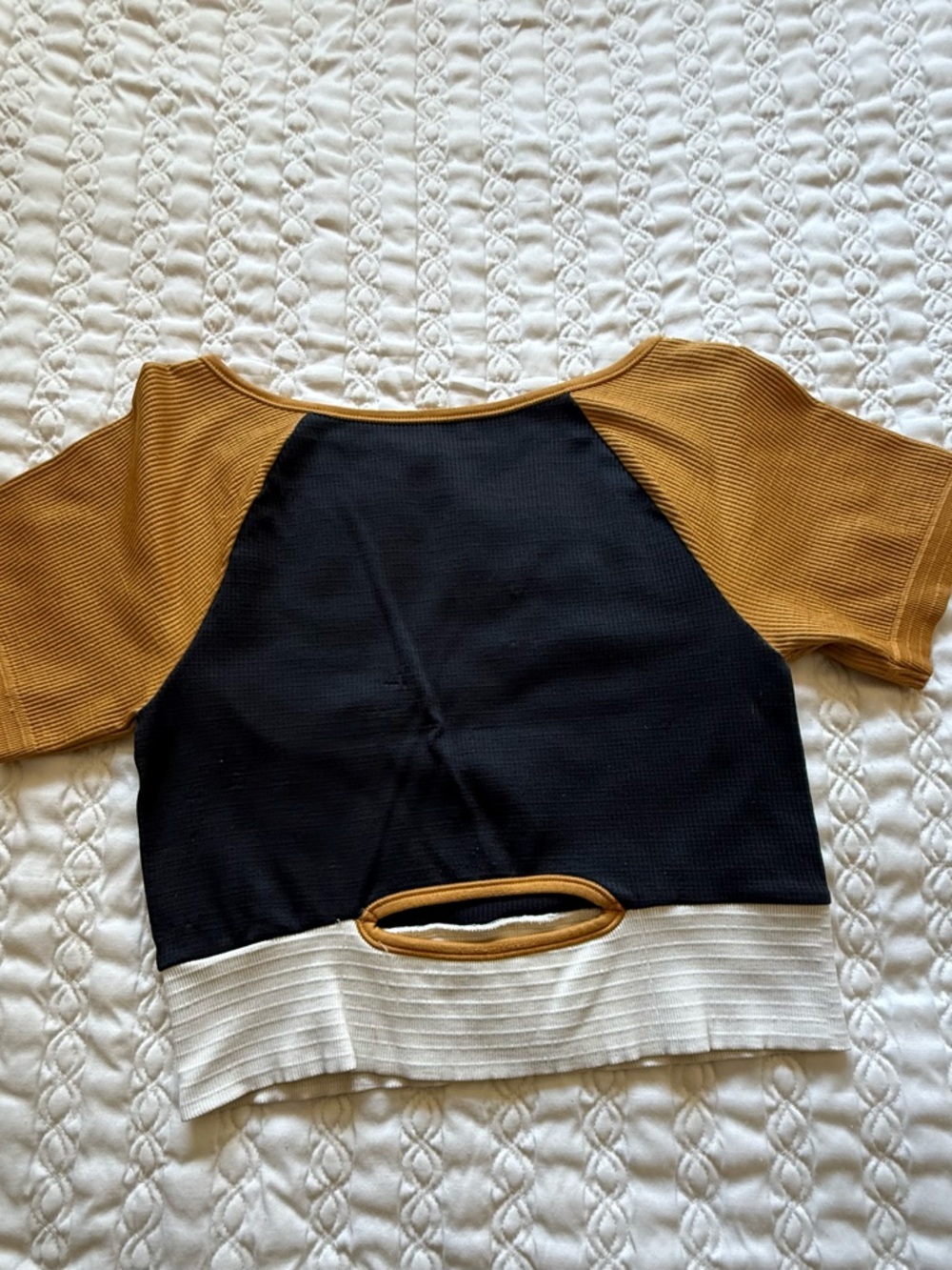Colorblock Cropped Top in Black, Mustard & Cream size L pre-owned + gift